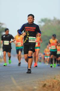 BIB: 40863, 41052
                            <button type="button" onclick="openModal(7967100)" class="btn btn-primary btn-sm float-right btn-popup" data-toggle="modal" data-target=".modal-high-quality">
                        <i class="fas fa-shopping-cart"></i> Add to Cart
                    </button>
                                            <button type="button" onclick="isThisMe(7967100, true)" class="btn btn-success btn-sm float-right btn-popup btn-isme hidden" data-toggle="tooltip" data-placement="bottom" title="นี่คือรูปของคุณใช่ไหม คลิกที่นี่เพื่อเอาเข้าอัลบั้ม">
                        <i class="fas fa-plus"></i> Add to album
                    </button>
                    <button type="button" onclick="isThisMe(7967100, false)" class="btn btn-warning btn-sm float-right btn-popup btn-isnotme hidden">
                        <i class="fas fa-ban"></i> Remove from album
                    </button>